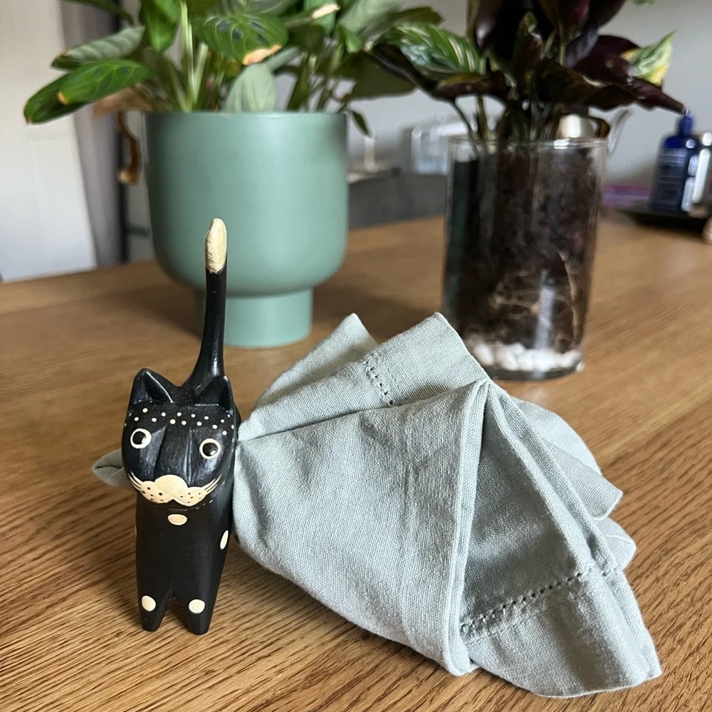 VINTAGE Handcrafted Black Cat Figurines Napkin Holder Ring